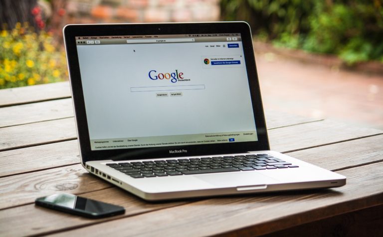 Trabajo presenta con Google 11.000 becas de capacitación digital y nuevos cursos de Certificados Profesionales