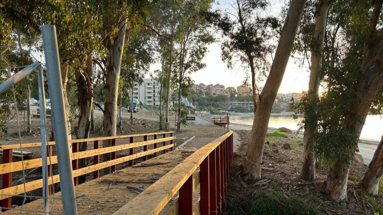 Prosiguen las obras de ampliación de la Senda Litoral. #Estepona