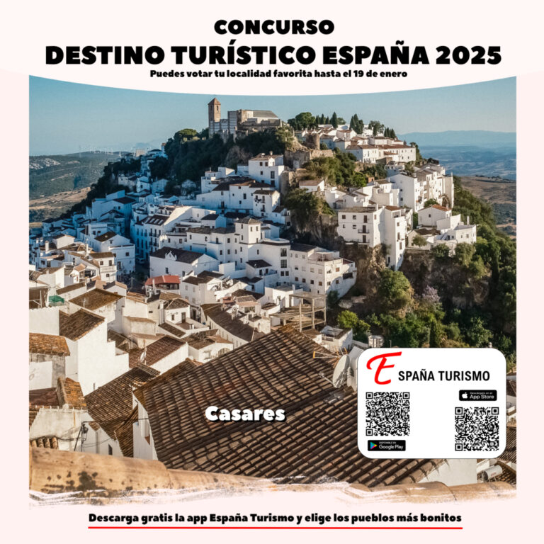 Casares compite por el título «Destino turístico España 2025» tras ser elegido pueblo más bello de Andalucía