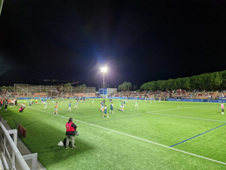 A punto de comenzar Málaga-Estepona