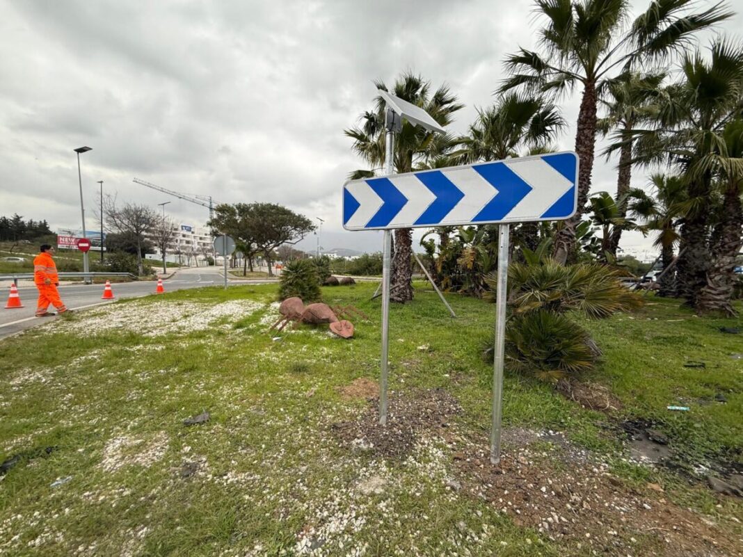 El Ayuntamiento de Estepona concluye las obras de seguridad en la rotonda de 'Las Hormigas', en la A-7 a la altura de Arroyo Vaquero