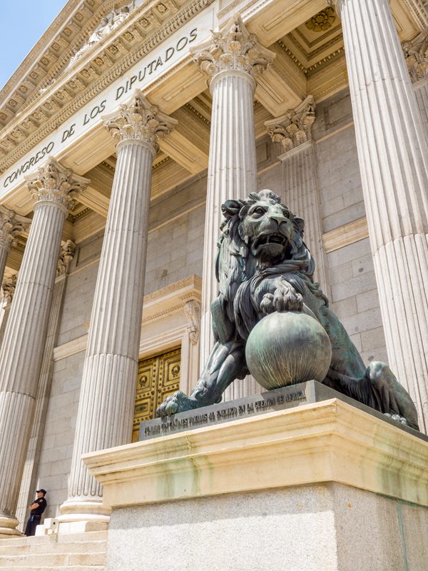 Cuando los políticos solo hablan de las cosas de otros políticos