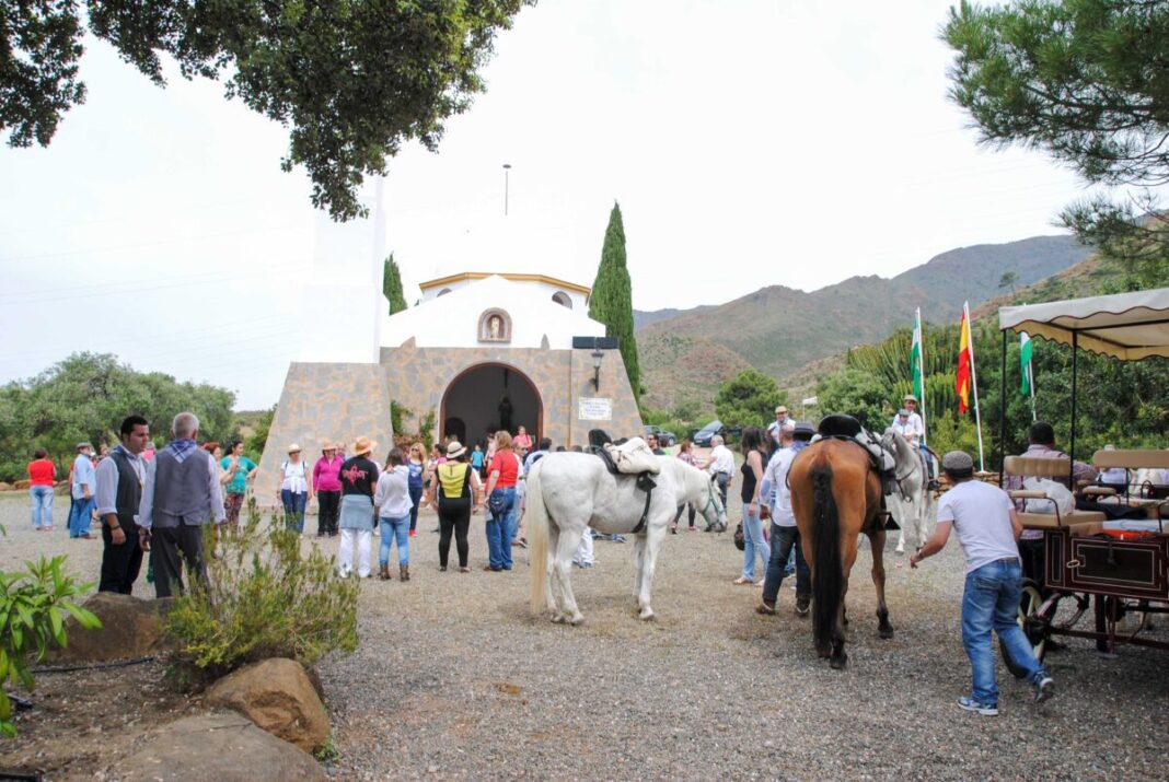 En el Parque de Los Pedregales se acondicionan 12 kilómetros de acceso y la ermita para la romería de San Isidro del 3 de mayo