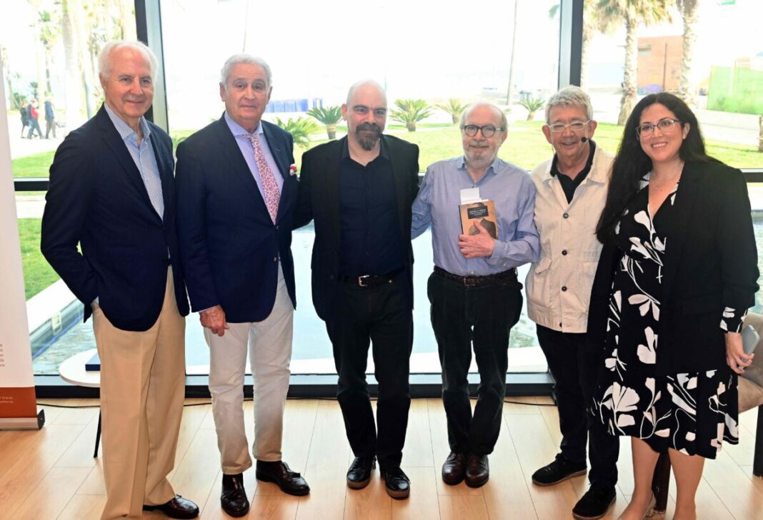 'Mentir la verdad', de Ariel Magnus, recibe en Estepona el IV Premio de Novela Ciudad dotado con 25.000 euros