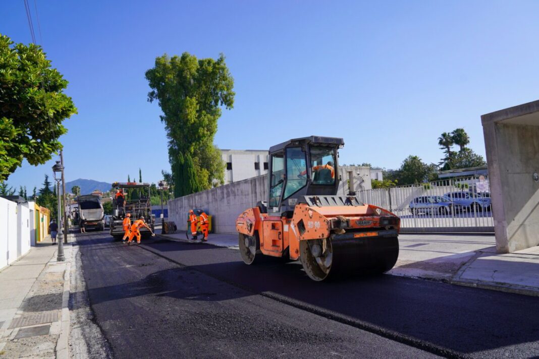 El Ayuntamiento de Estepona licita el VII Plan de Asfaltado con una inversión de 1,9 millones de euros