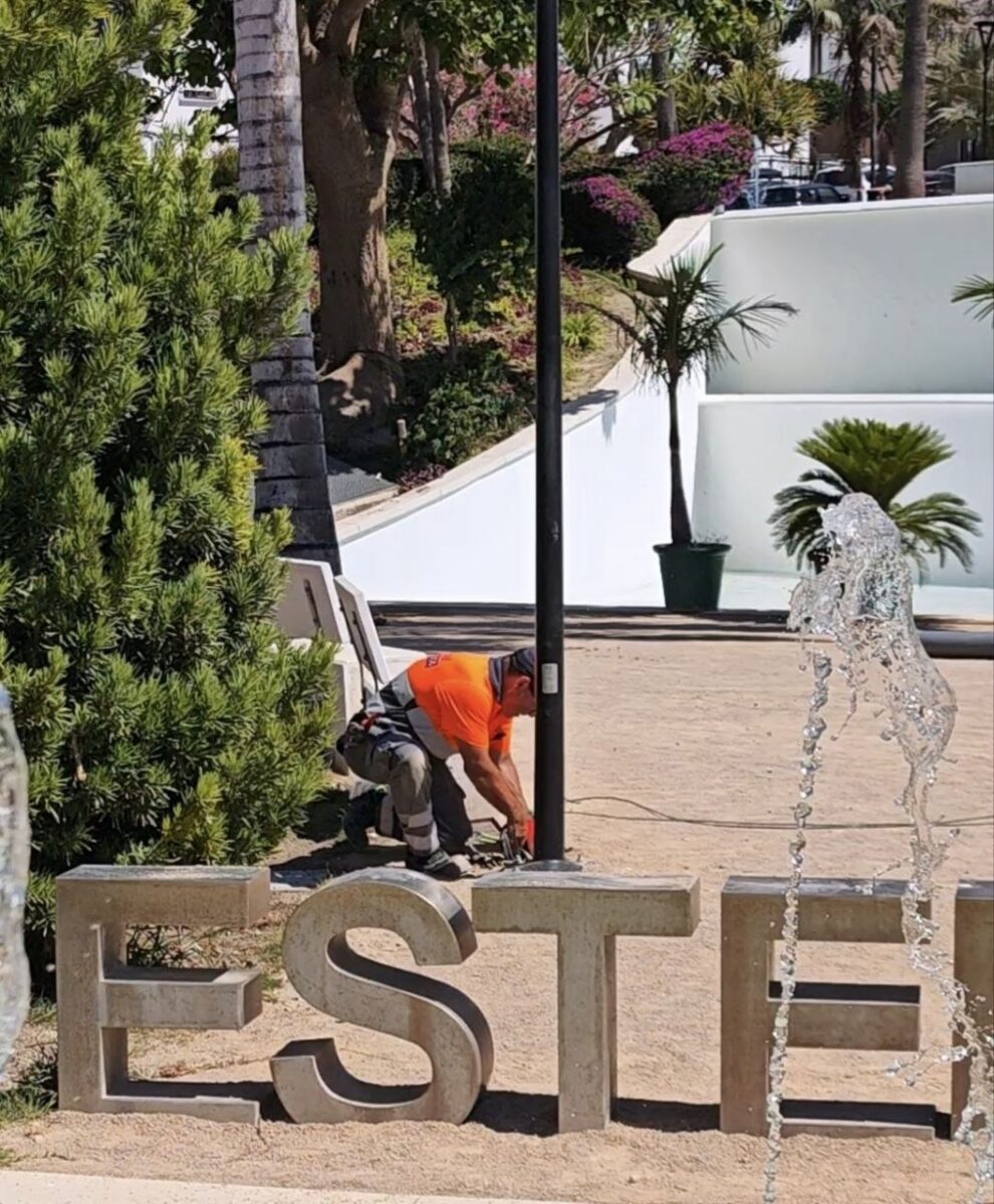 En el Parque Botánico Orquidario se instalan 60 luminarias LED y 100 puntos de luz escénica para completar su remodelación