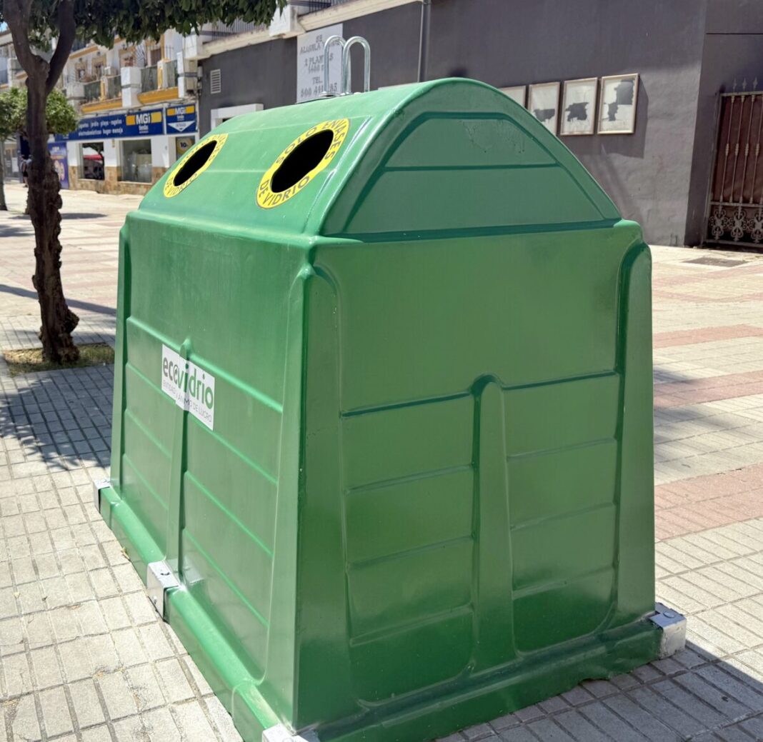 Estepona recogió 1.570,62 toneladas de vidrio en 2025 y se suma al Movimiento Banderas Verdes