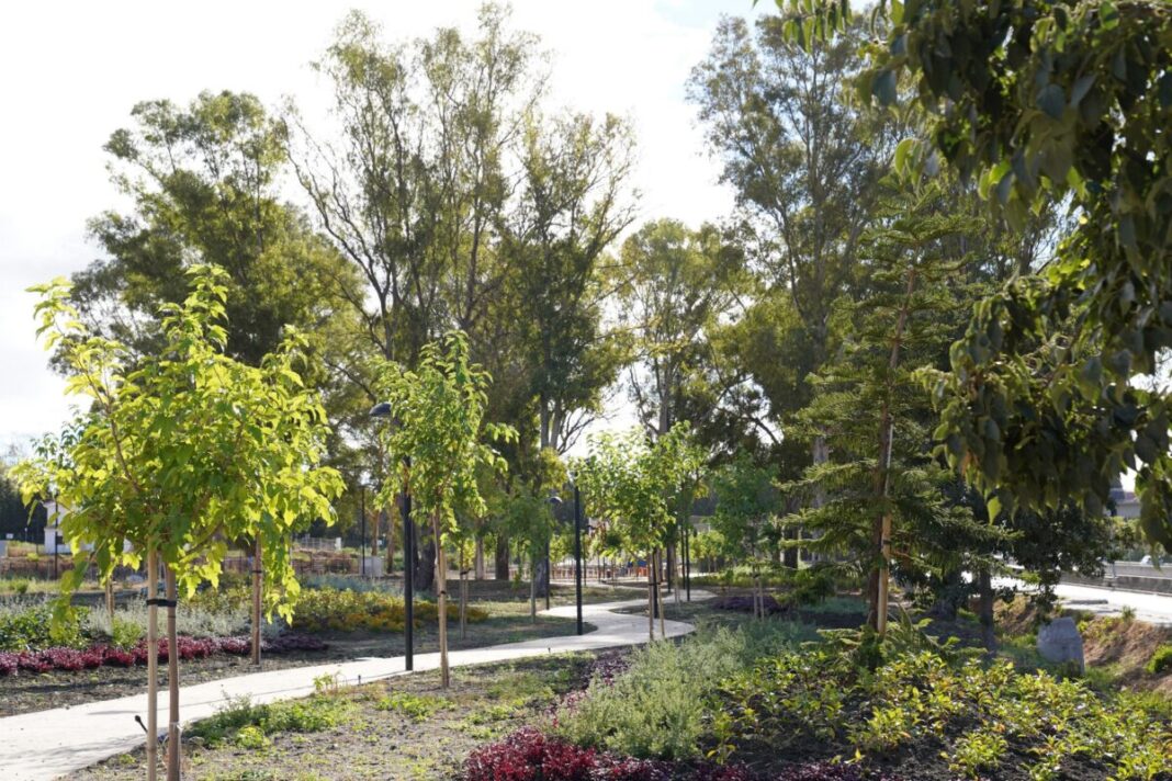 Estepona ultima un parque de 20.000 metros cuadrados en el sector de La Boladilla