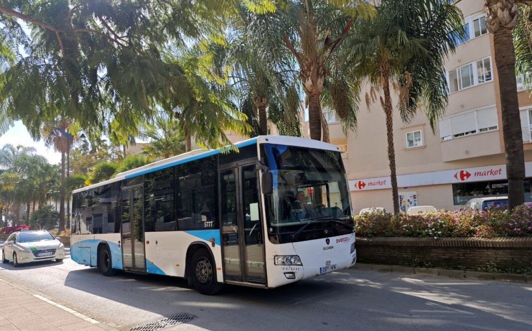 Estepona diseña un contrato de transporte urbano de diez años con flota y red renovadas