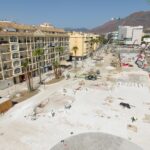 Estepona urbaniza la cubierta del parking del futuro bulevar, con más de 300 plazas