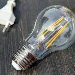 La factura media de la luz se encamina a superar los 100 euros en septiembre, según FACUA