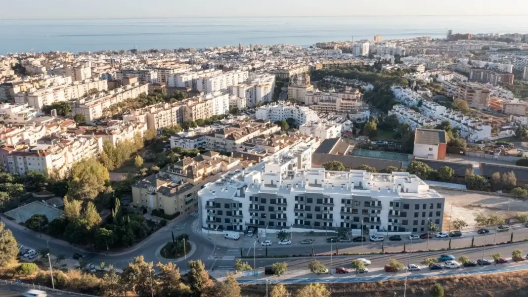 Estepona destina dos parcelas de Camino de Cortes a 199 viviendas protegidas